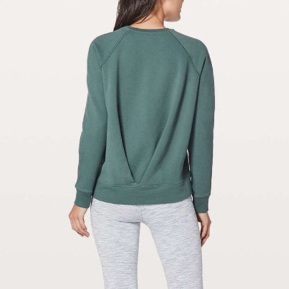 Lululemon Just Pleat It Crewneck Sweatshirt 8 Green Long Sleeve Pullover Casual - Picture 2 of 7